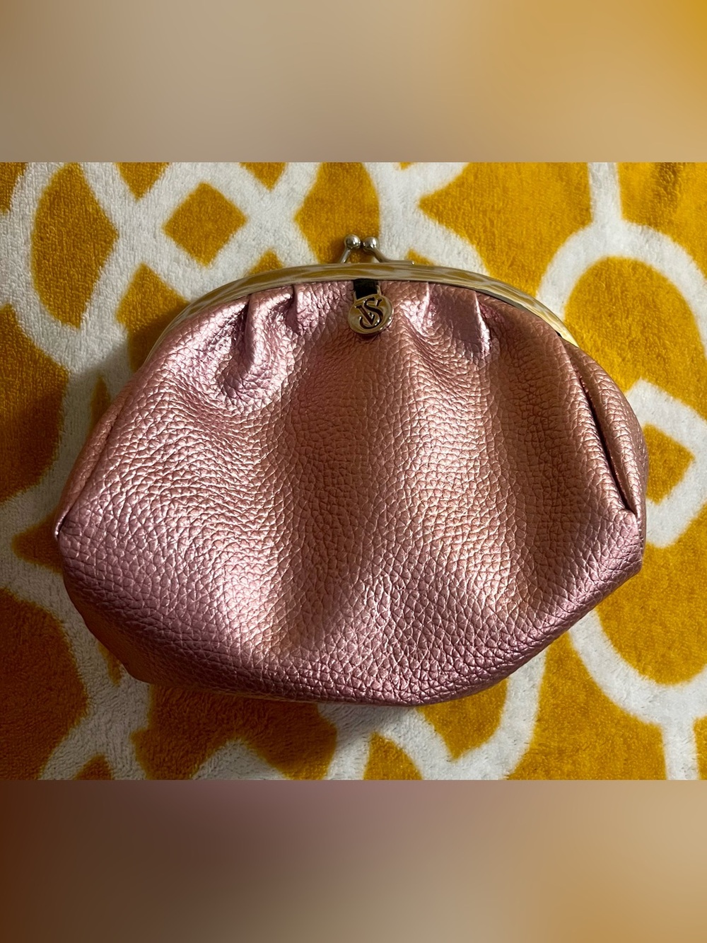 Victoria’s Secret Pink Solid Women's Coin Wallet w/ Kisslock Closure